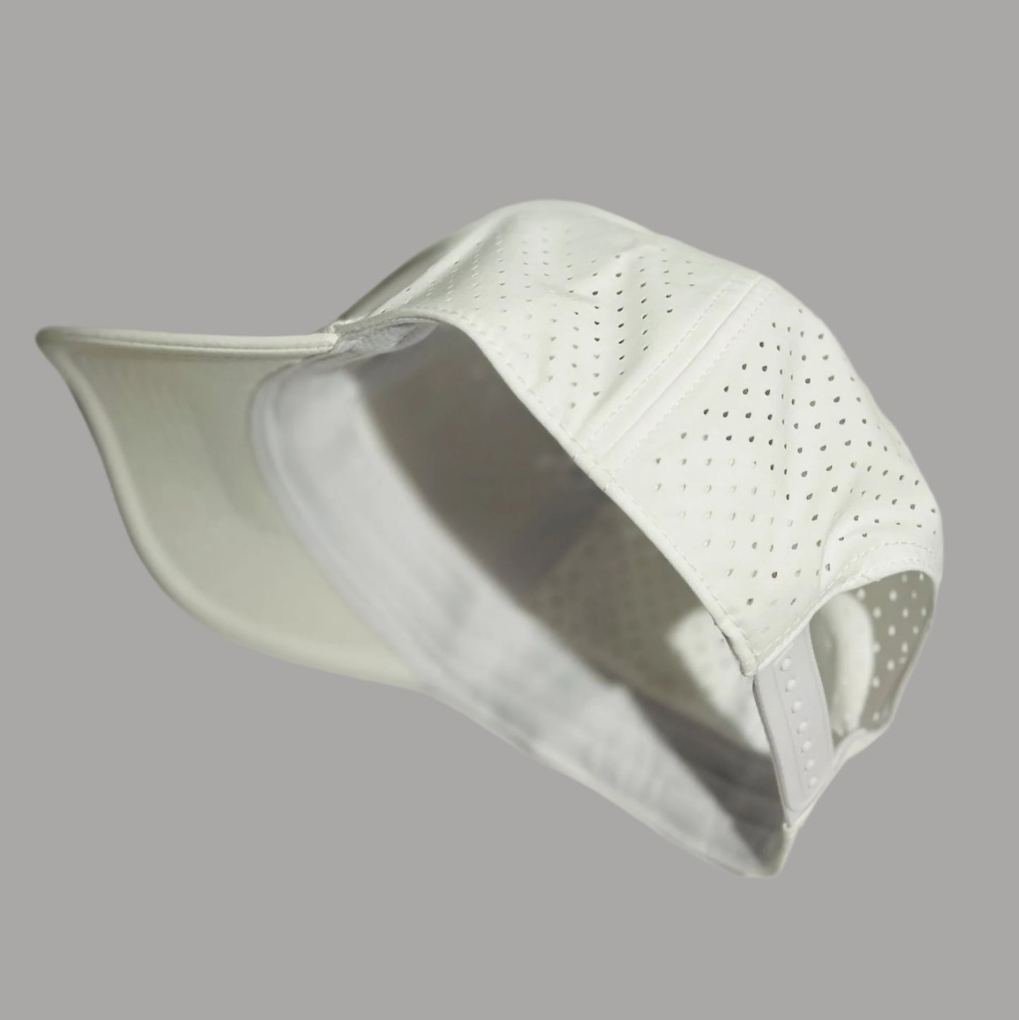 White Bantermode Performance Hat